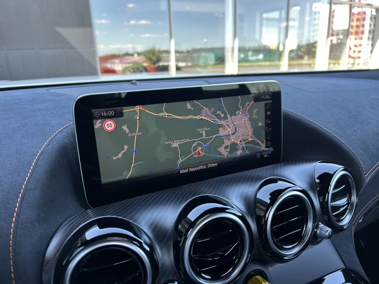 2020 Mercedes-AMG GT Black Series proposée par un concessionnaire spécialisé à Písek, Tchéquie, photo 33 sur 43