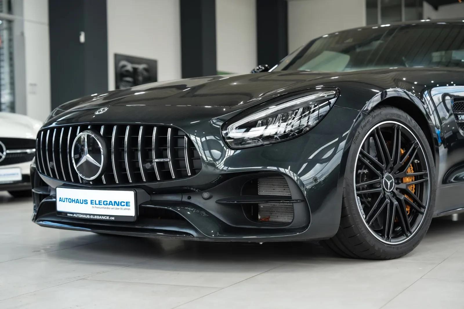 2020 Mercedes-AMG GT Roadster, 8/30