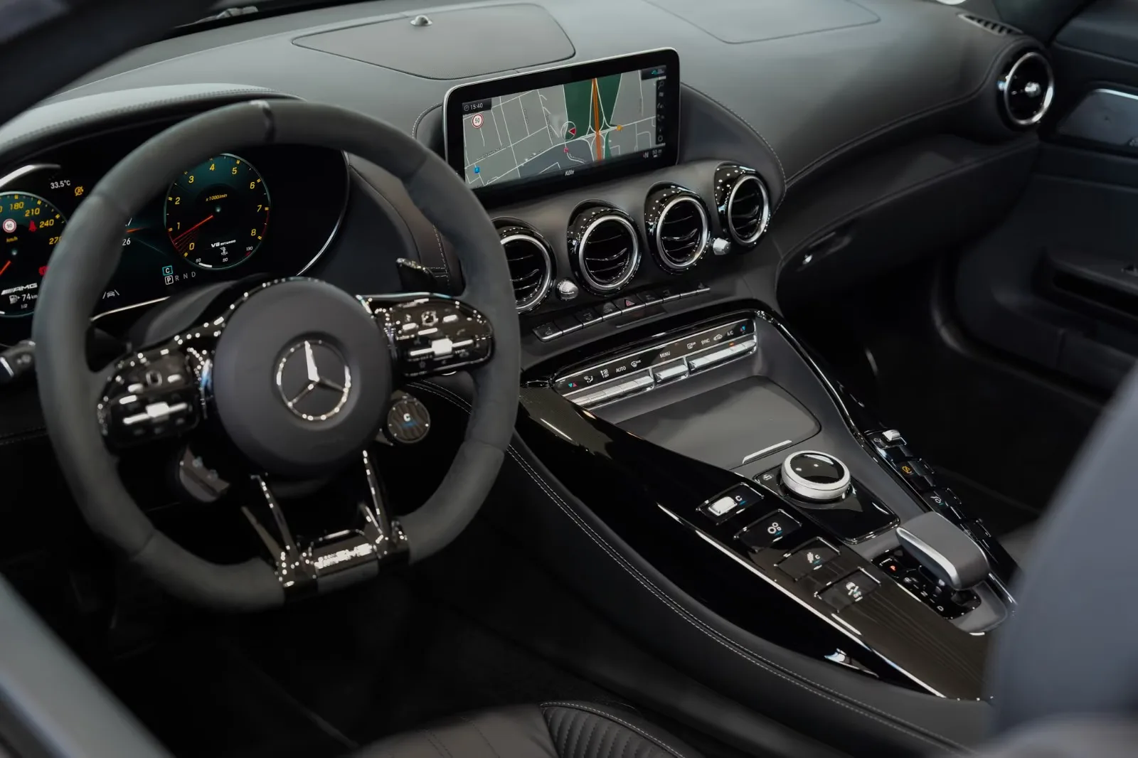2020 Mercedes-AMG GT Roadster, 17/30