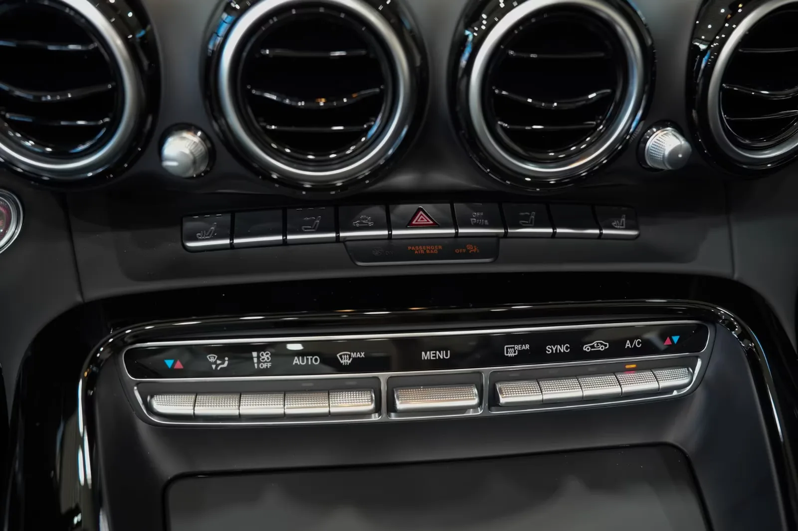 2020 Mercedes-AMG GT Roadster, 28/30