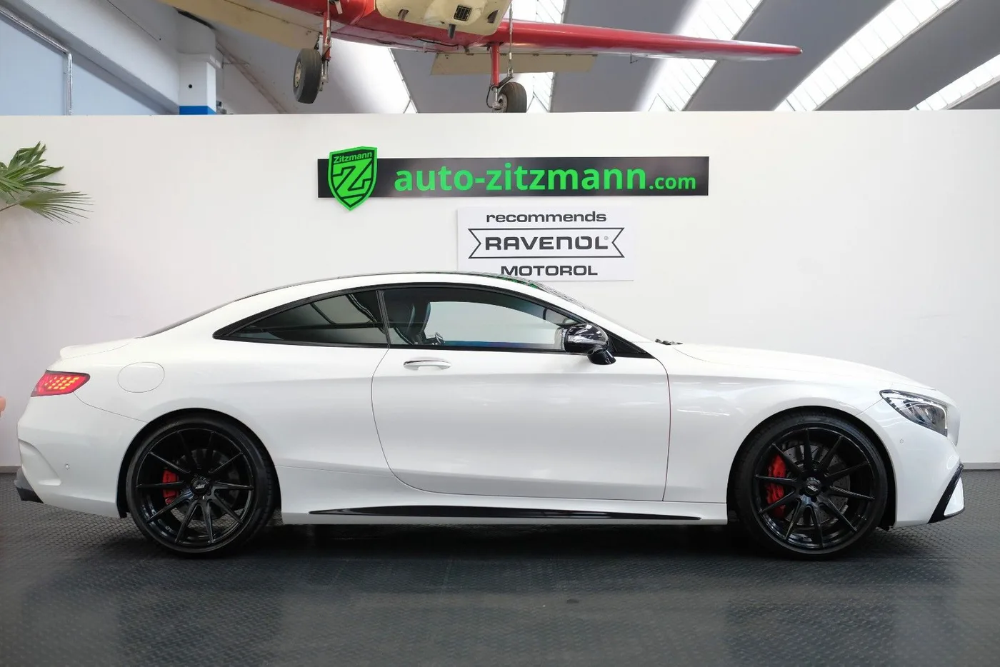 2020 Mercedes-AMG S 63 Coupé, 4MATIC offered by a specialist dealer in Nuremberg, Germany, photo 3 of 25