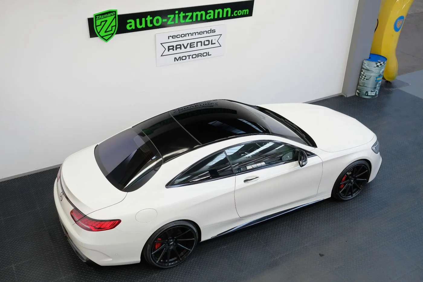 2020 Mercedes-AMG S 63 Coupé, 4MATIC offered by a specialist dealer in Nuremberg, Germany, photo 5 of 25