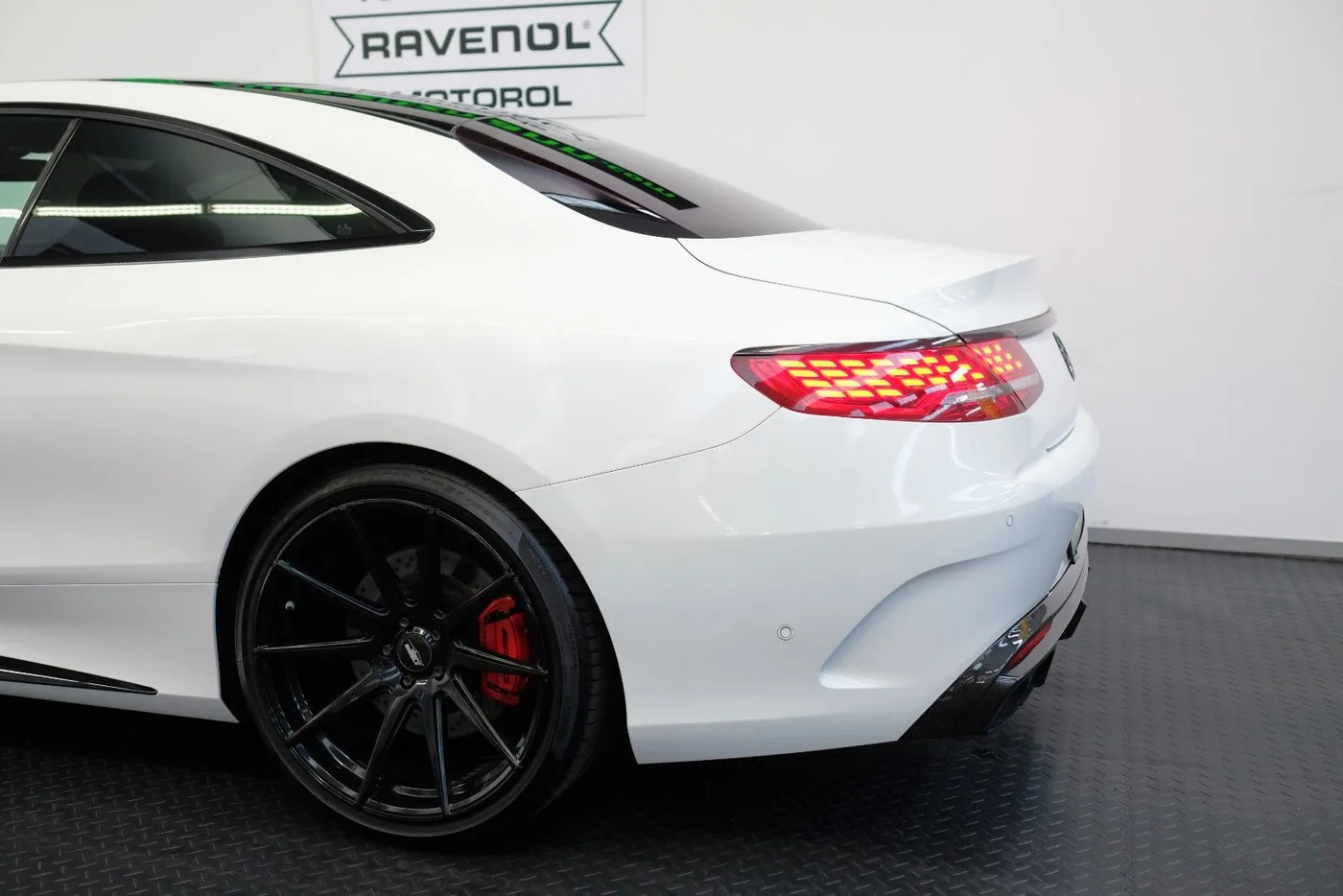 2020 Mercedes-AMG S 63 Coupé, 4MATIC offered by a specialist dealer in Nuremberg, Germany, photo 7 of 25