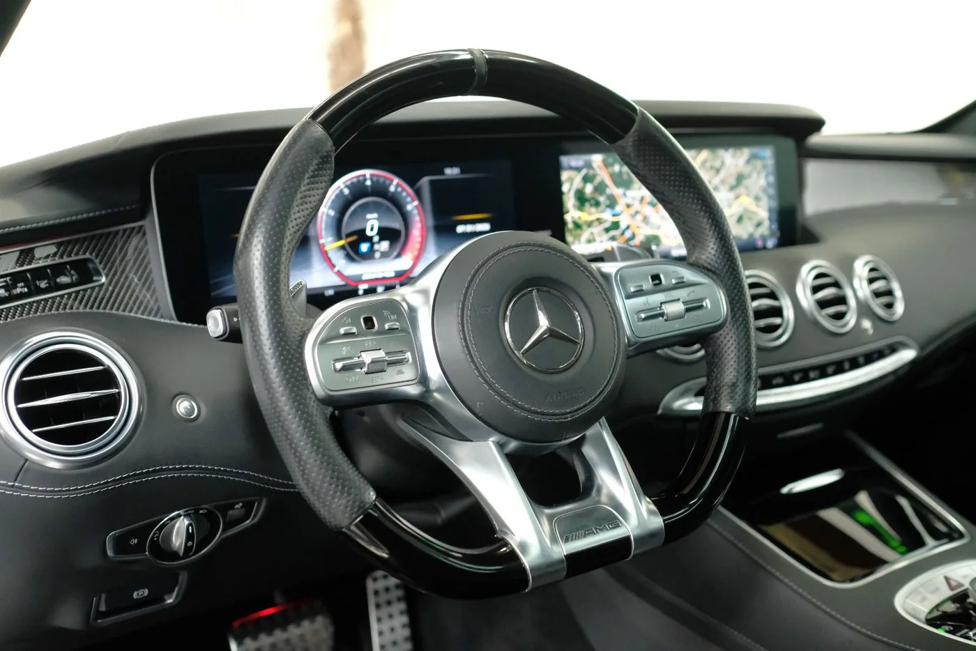 2020 Mercedes-AMG S 63 Coupé, 4MATIC offered by a specialist dealer in Nuremberg, Germany, photo 14 of 25