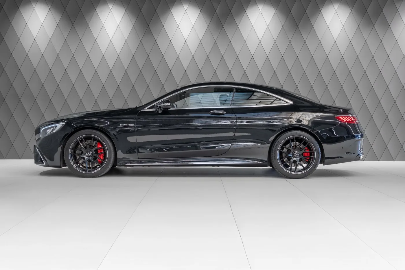2020 Mercedes-AMG S 63 Coupé, 4MATIC proposée par un spécialiste de la supercar à Schenefeld, Allemagne, photo 4 sur 25