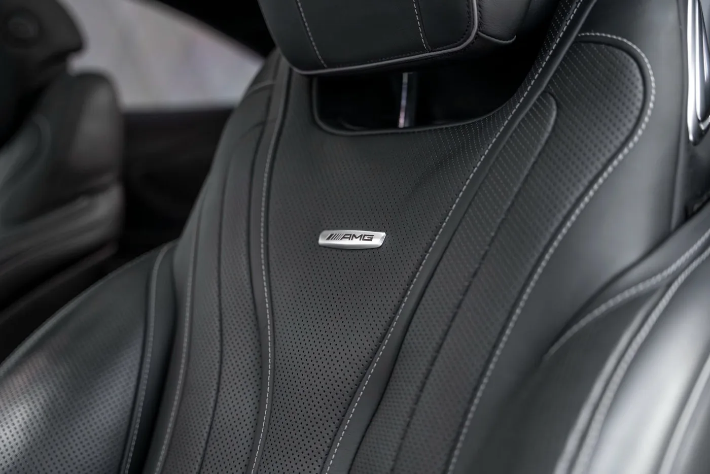 2020 Mercedes-AMG S 63 Coupé, 4MATIC proposée par un spécialiste de la supercar à Schenefeld, Allemagne, photo 25 sur 25