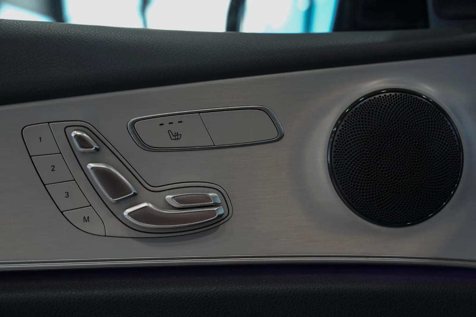 2020 Mercedes-Benz E 220 d Avantgarde, 15/30