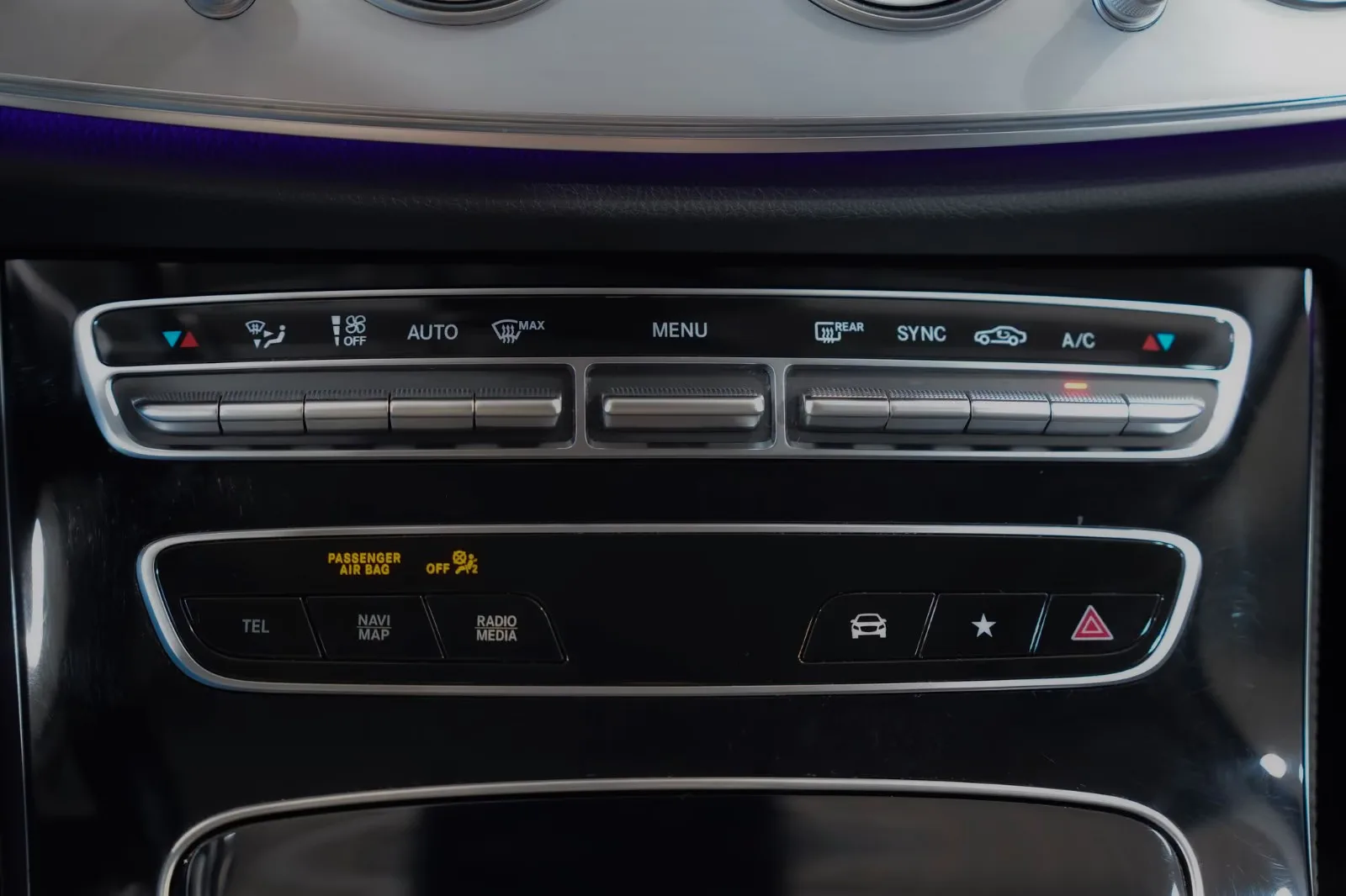 2020 Mercedes-Benz E 220 d Avantgarde, 29/30