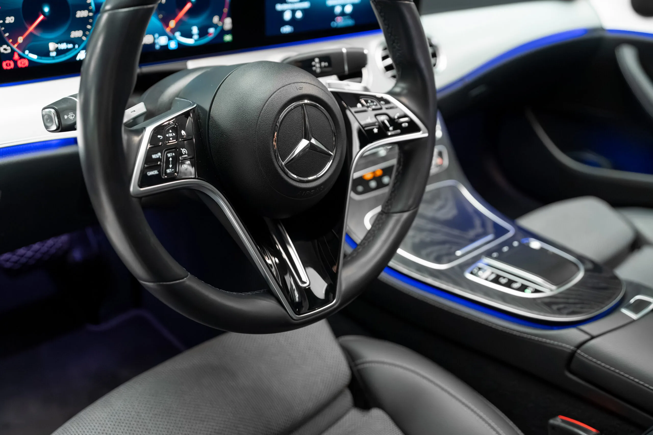 2020 Mercedes-Benz E 220 d, 14/30