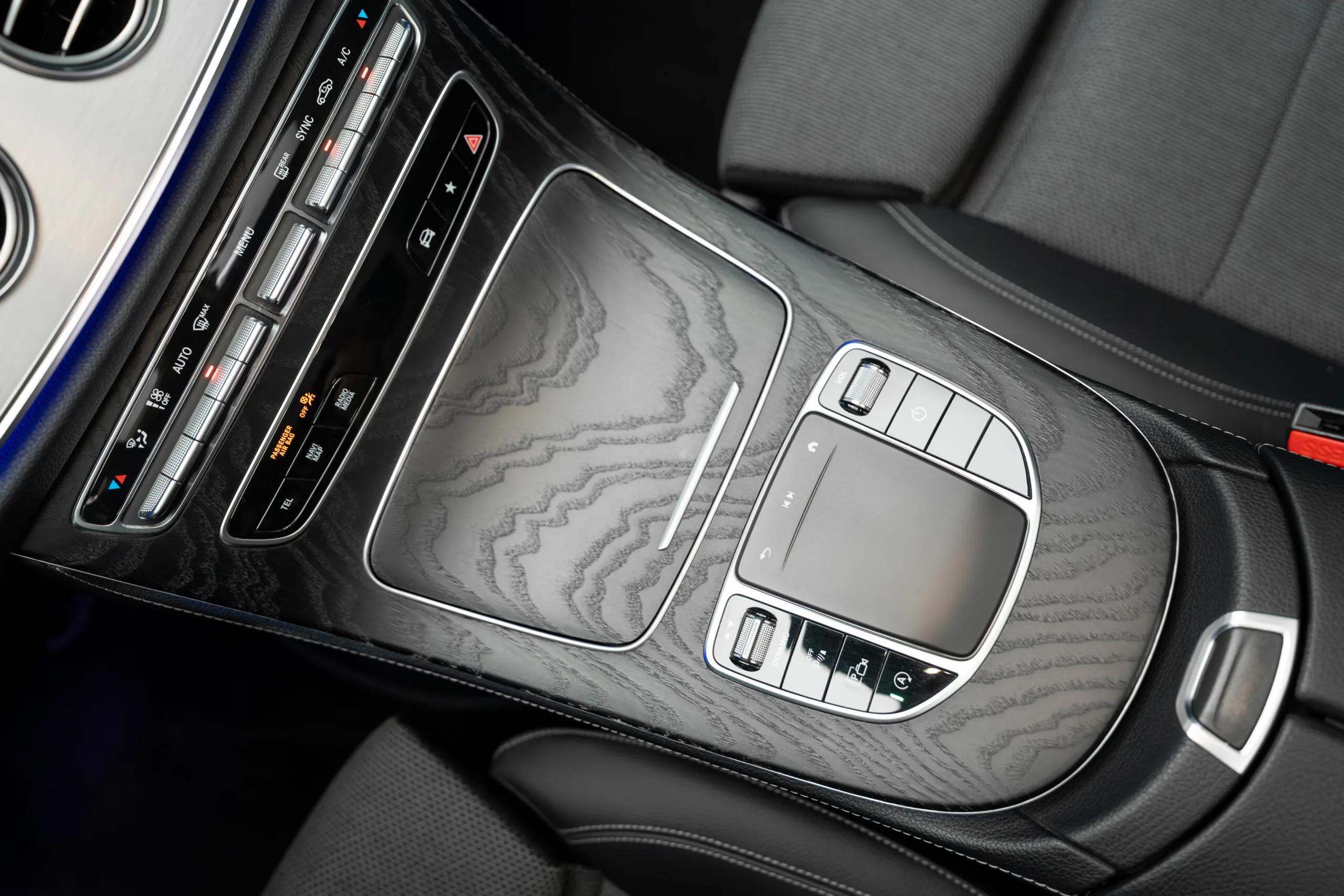 2020 Mercedes-Benz E 220 d, 15/30