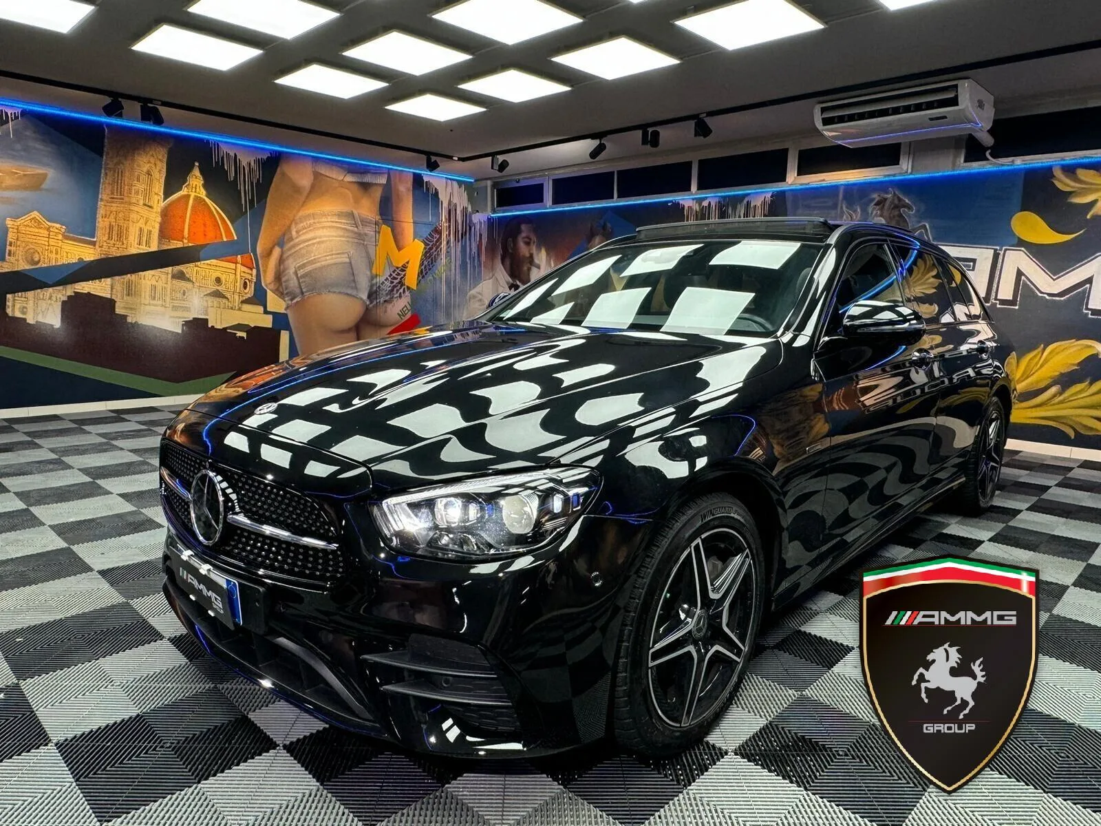 2020 Mercedes-Benz E 300 de Estate offered by a specialist dealer in Calenzano, Italy, main photo
