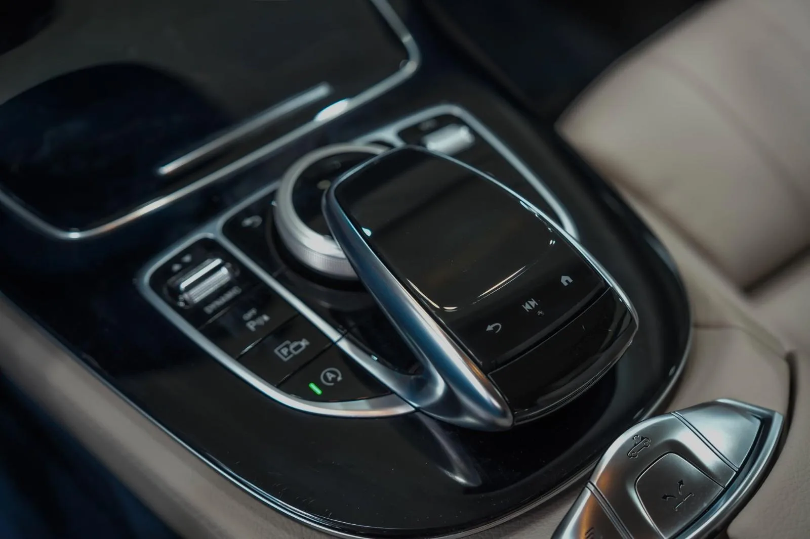 2020 Mercedes-Benz E 400 d Cabriolet, Avantgarde, 20/30