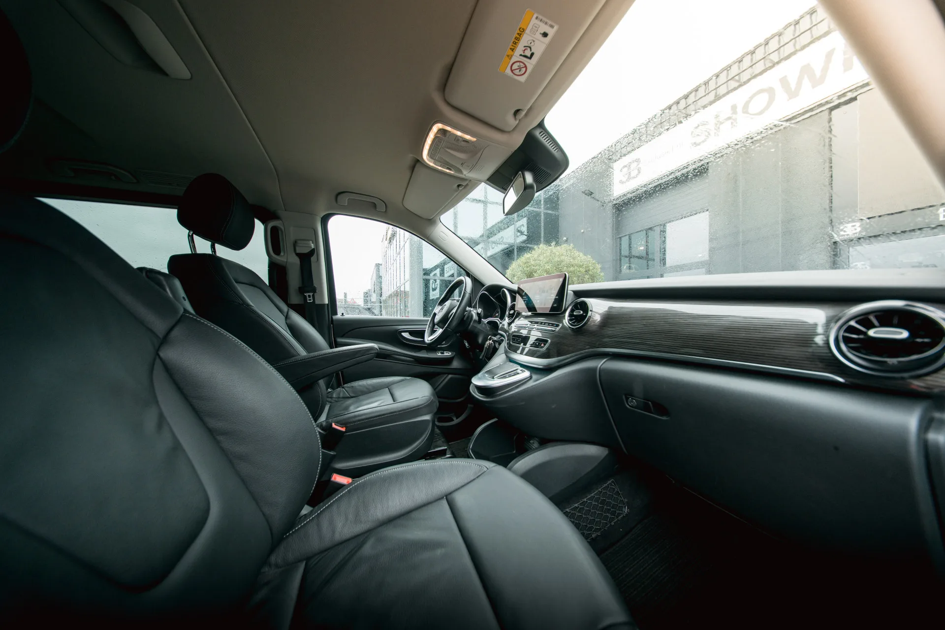 2020 Mercedes-Benz EQV 300 Long, 16/30