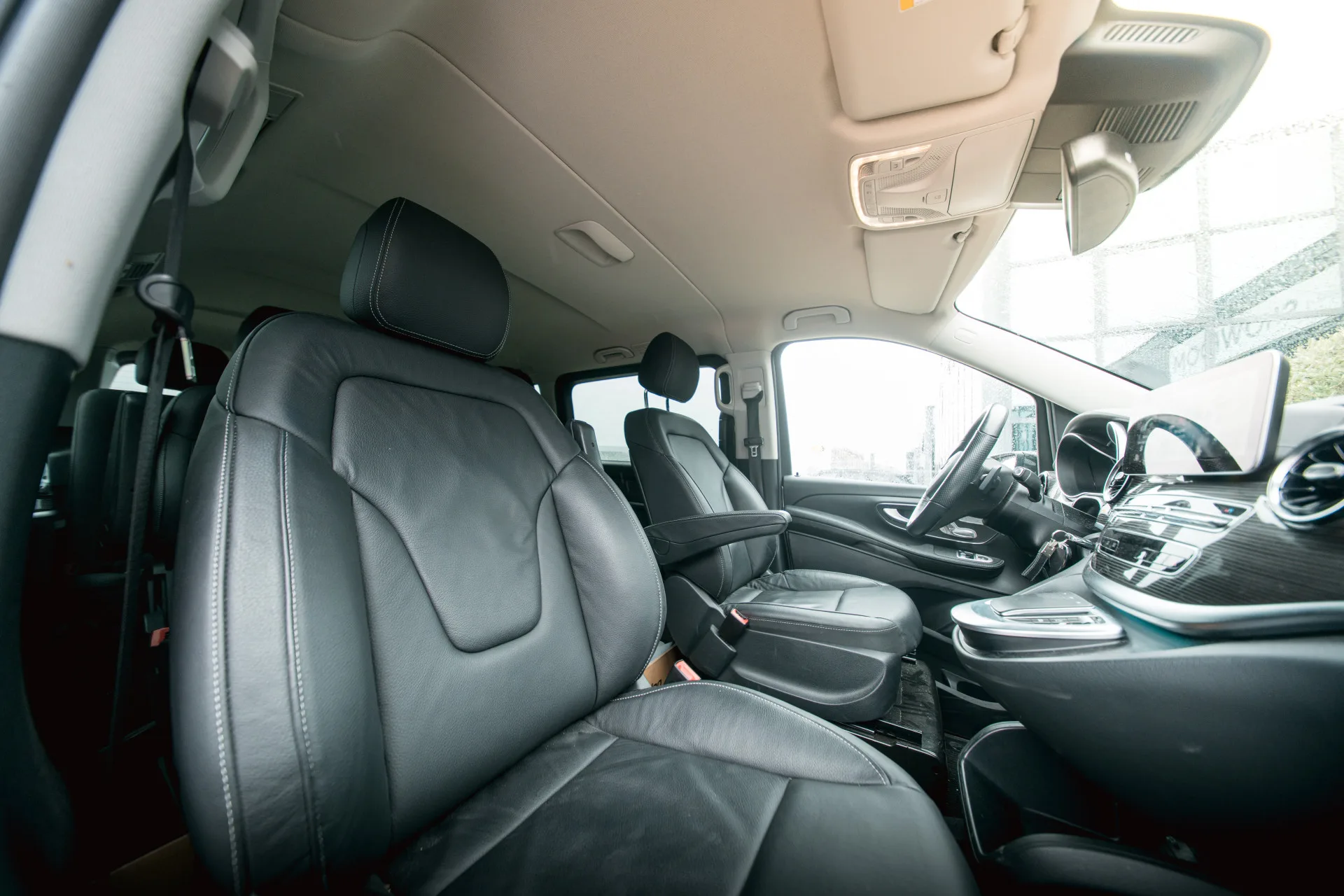 2020 Mercedes-Benz EQV 300 Long, 17/30