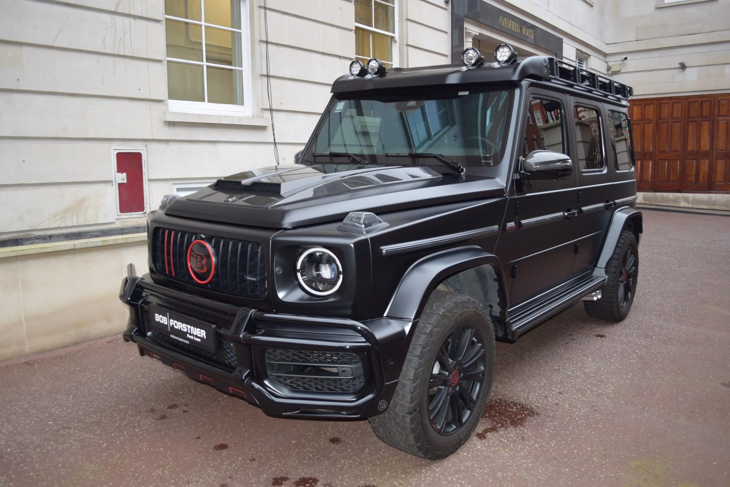 2020 Mercedes-Benz G 350 d BRABUS D35 proposée par un concessionnaire spécialisé à London, Royaume-Uni, photo principale