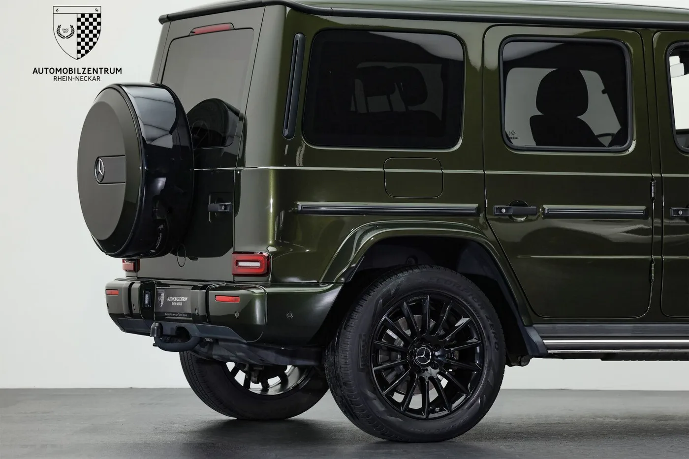2020 Mercedes-Benz G 400 d offered by a supercar dealer in Viernheim, Germany, photo 13 of 25