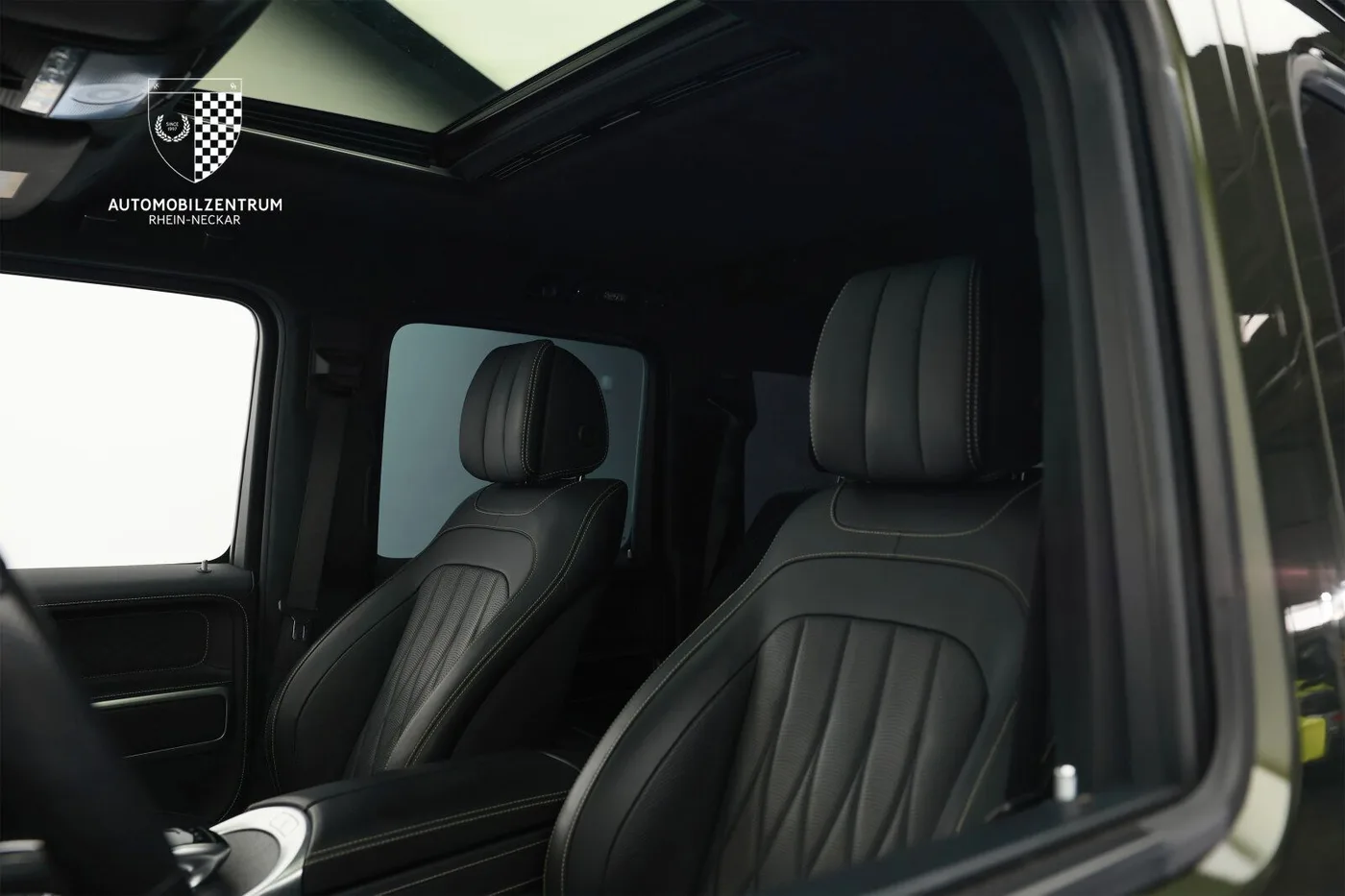 2020 Mercedes-Benz G 400 d offered by a supercar dealer in Viernheim, Germany, photo 17 of 25