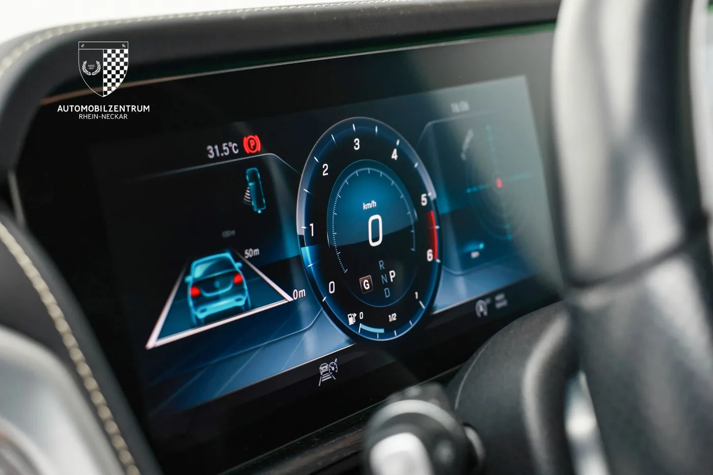 2020 Mercedes-Benz G 400 d offered by a supercar dealer in Viernheim, Germany, photo 19 of 25