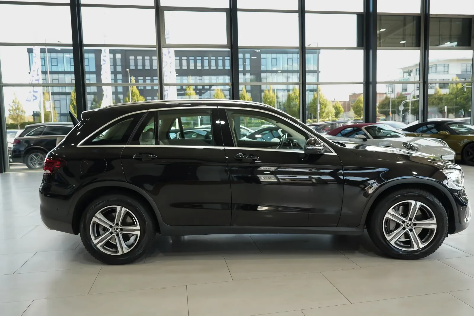2020 Mercedes-Benz GLC 300 d 4MATIC, 4/24