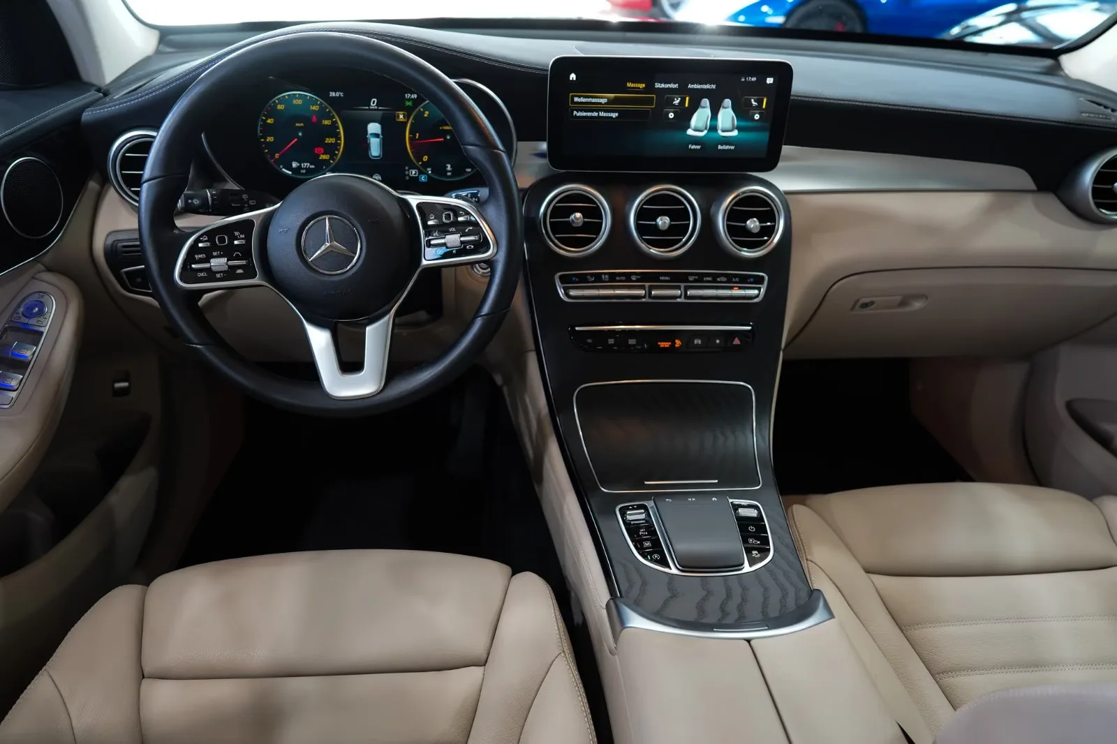 2020 Mercedes-Benz GLC 300 d 4MATIC, 12/24
