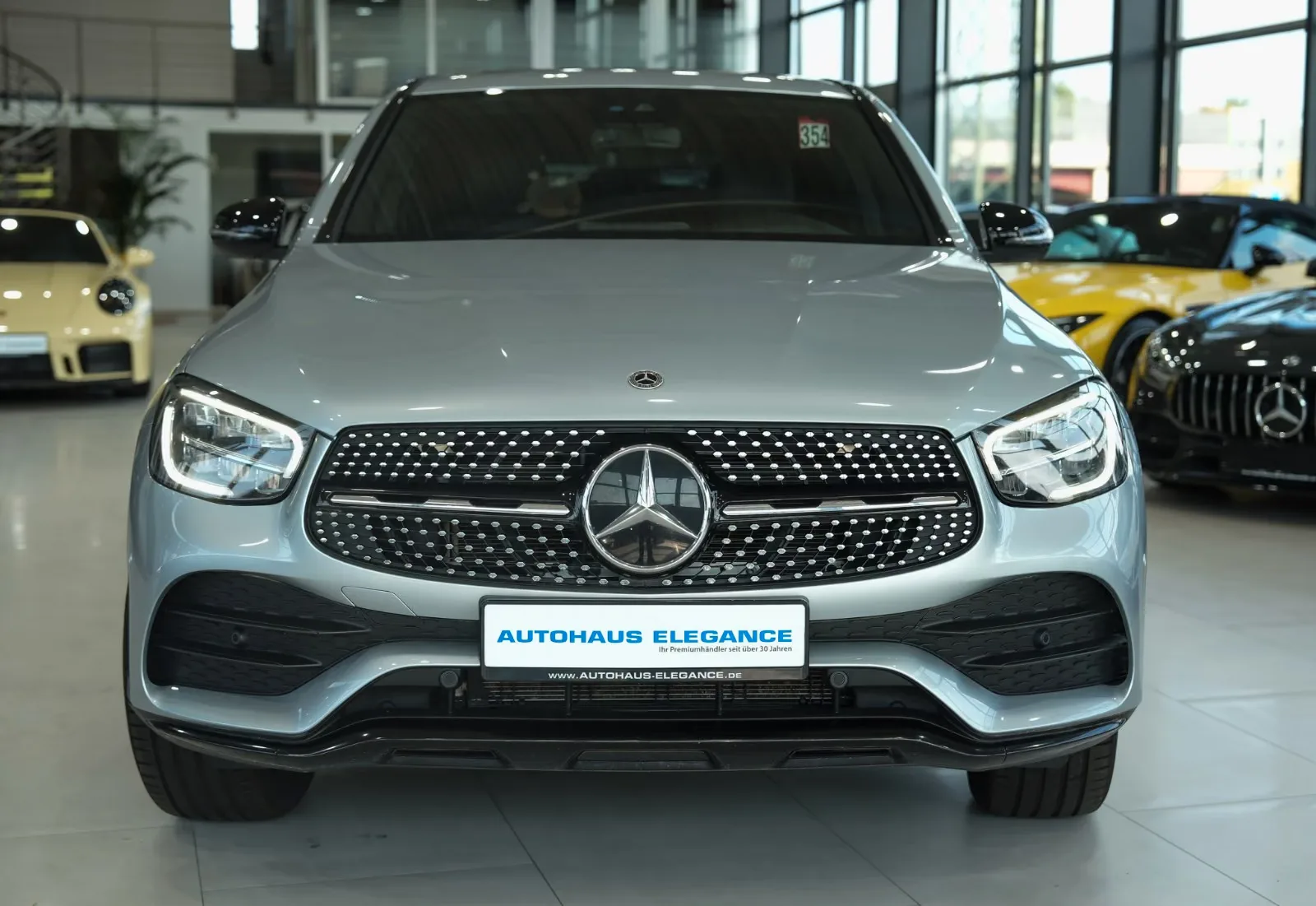 2020 Mercedes-Benz GLC 300 de 4MATIC Coupé, AMG Line, 4/20