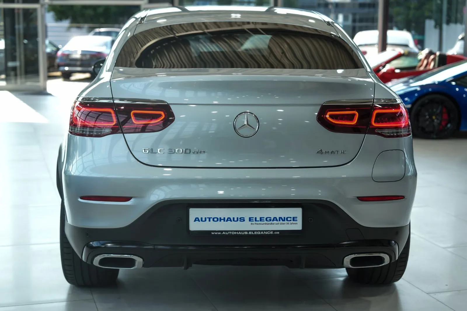 2020 Mercedes-Benz GLC 300 de 4MATIC Coupé, AMG Line, 5/20