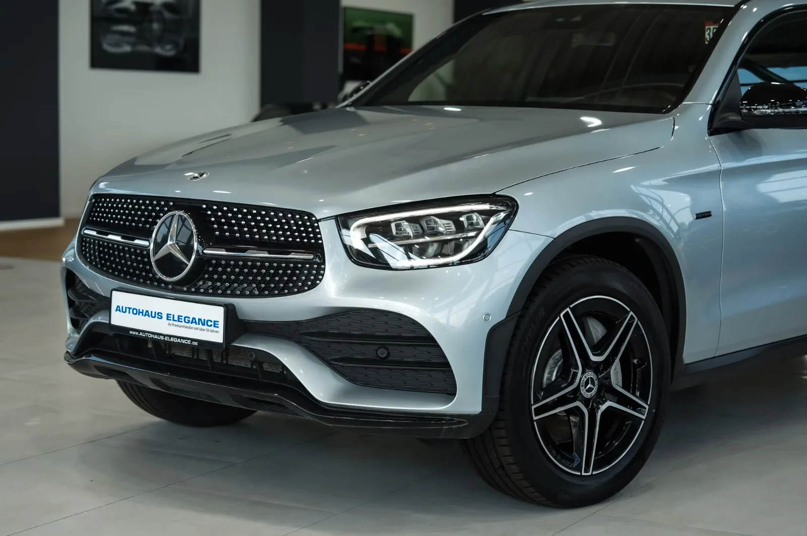 2020 Mercedes-Benz GLC 300 de 4MATIC Coupé, AMG Line, 8/20