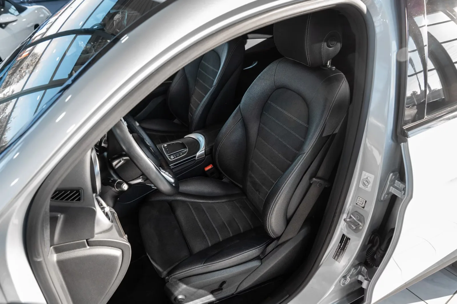 2020 Mercedes-Benz GLC 300 de 4MATIC Coupé, AMG Line, 10/20