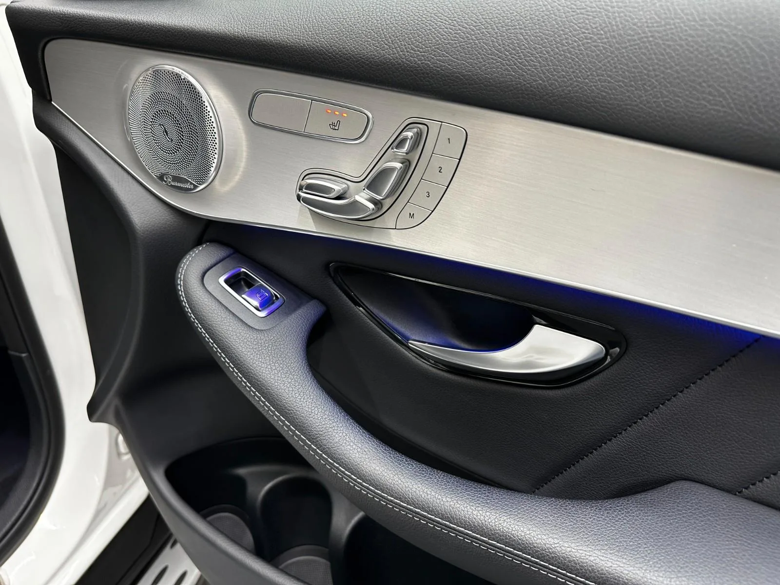 2020 Mercedes-Benz GLC 300 e 4MATIC, 25/27