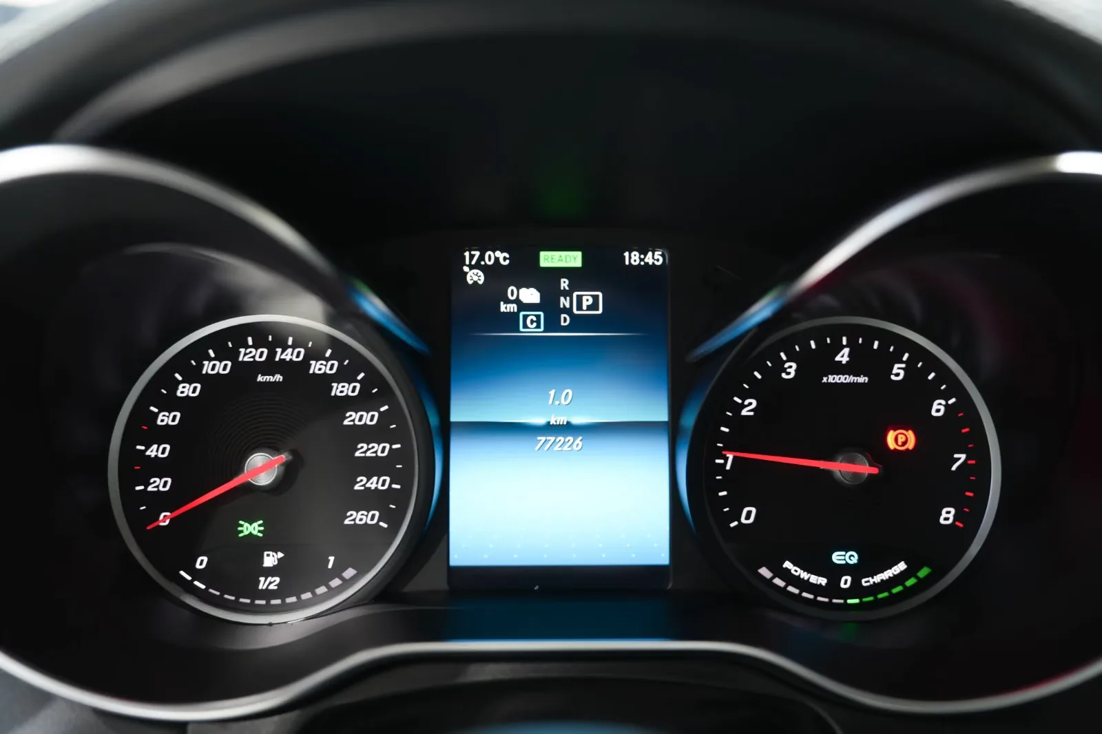 2020 Mercedes-Benz GLC 300 e 4MATIC Coupé, AMG Line, 16/22