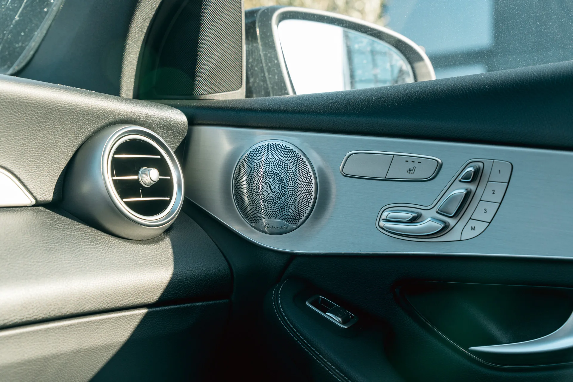2020 Mercedes-Benz GLC 300 e 4MATIC Coupé, 16/30