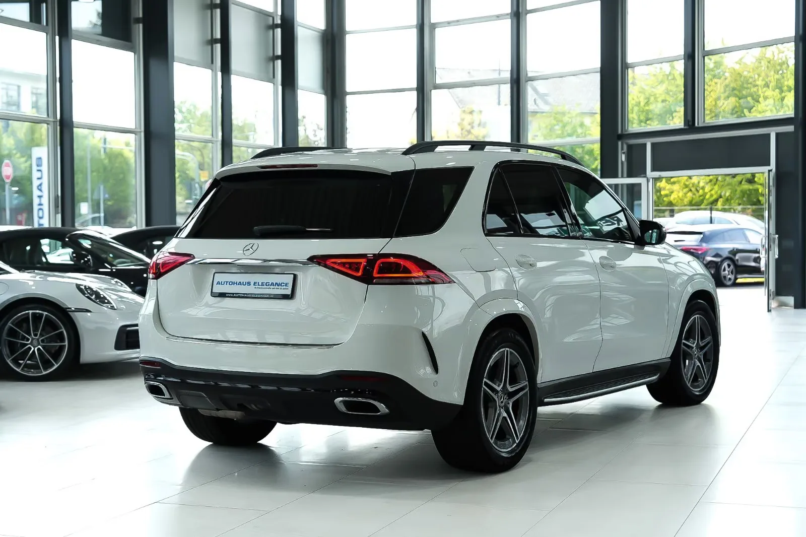 2020 Mercedes-Benz GLE 300 d 4MATIC, AMG Line, 2/23