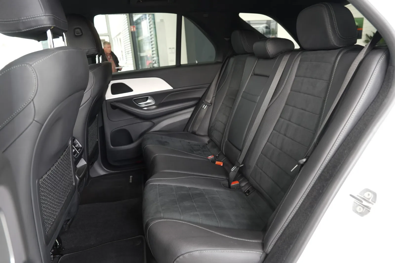 2020 Mercedes-Benz GLE 300 d 4MATIC, AMG Line, 11/23