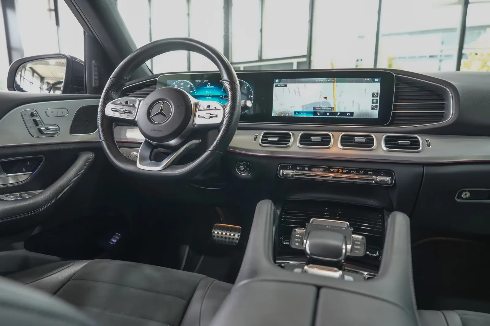 2020 Mercedes-Benz GLE 300 d 4MATIC, AMG Line, 13/23