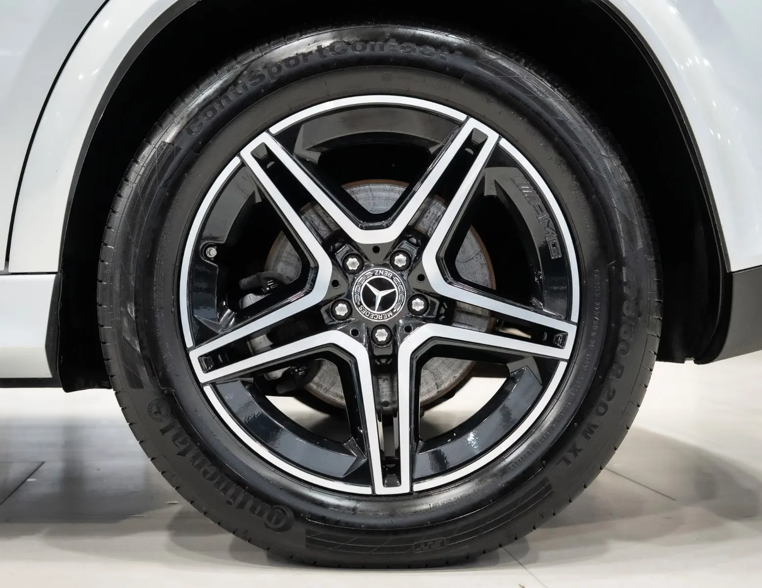 2020 Mercedes-Benz GLE 350 d 4MATIC, AMG Line, 11/26