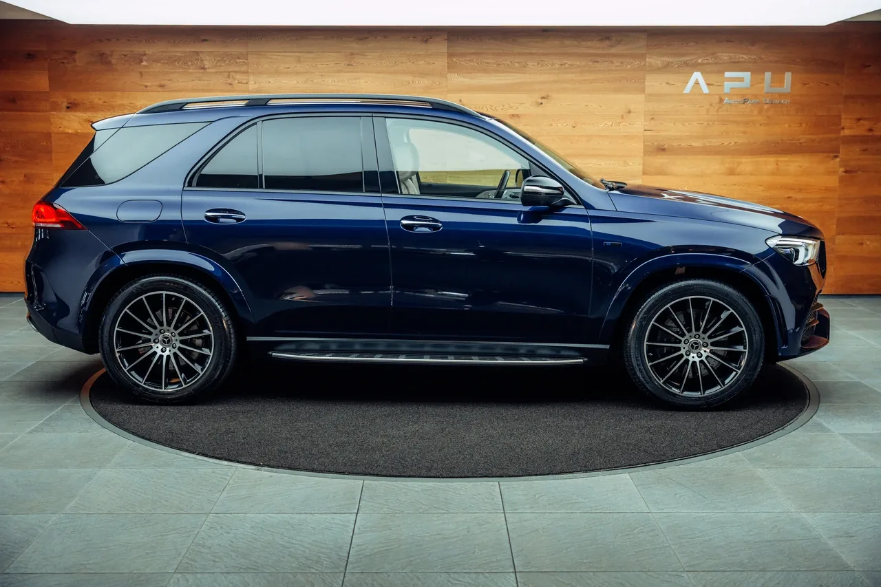 2020 Mercedes-Benz GLE 350 de proposée par un concessionnaire spécialisé à Uznach, Suisse, photo principale