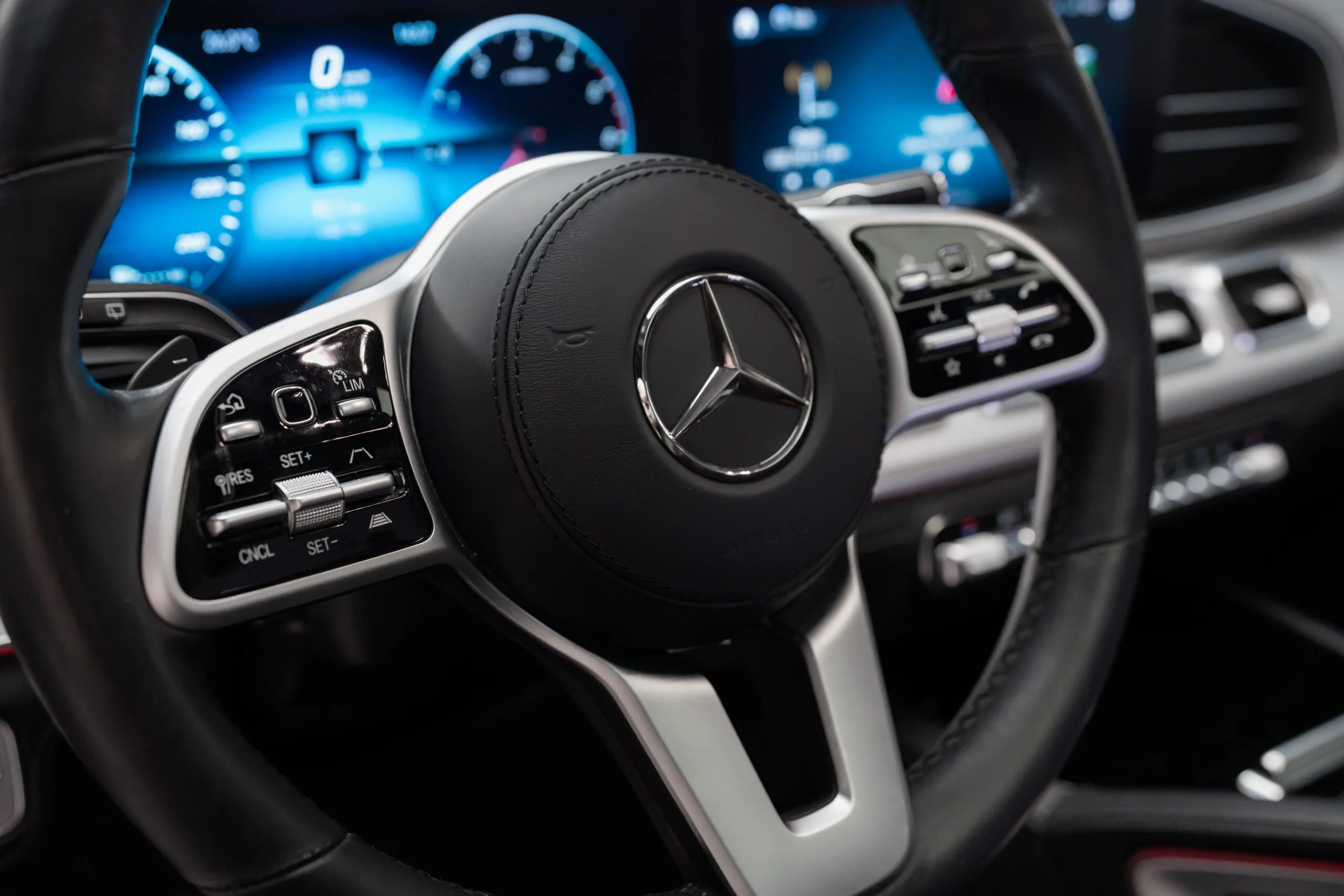 2020 Mercedes-Benz GLE 350 de 4MATIC, 16/30