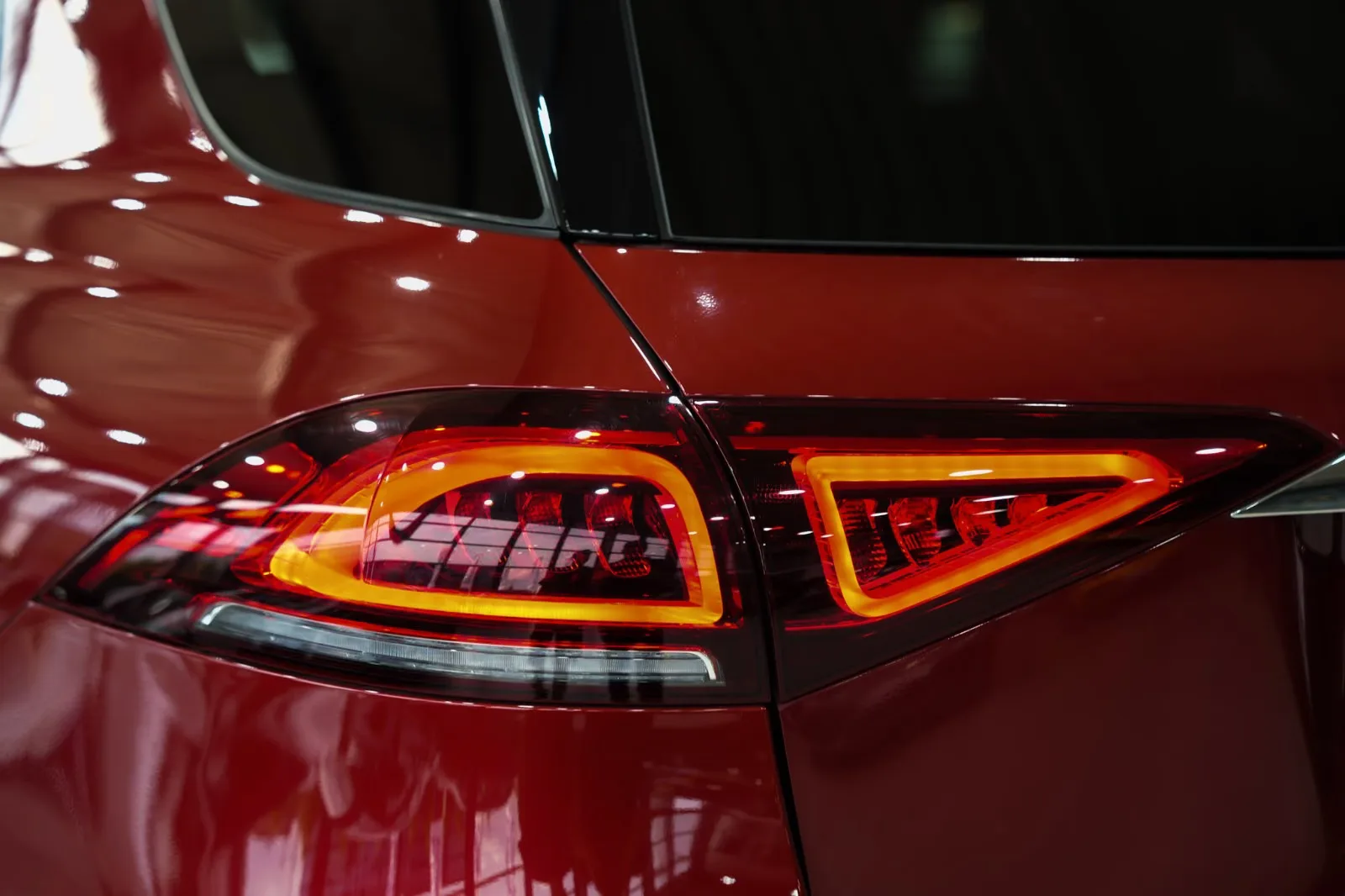 2020 Mercedes-Benz GLE 400 d AMG Line, 9/27