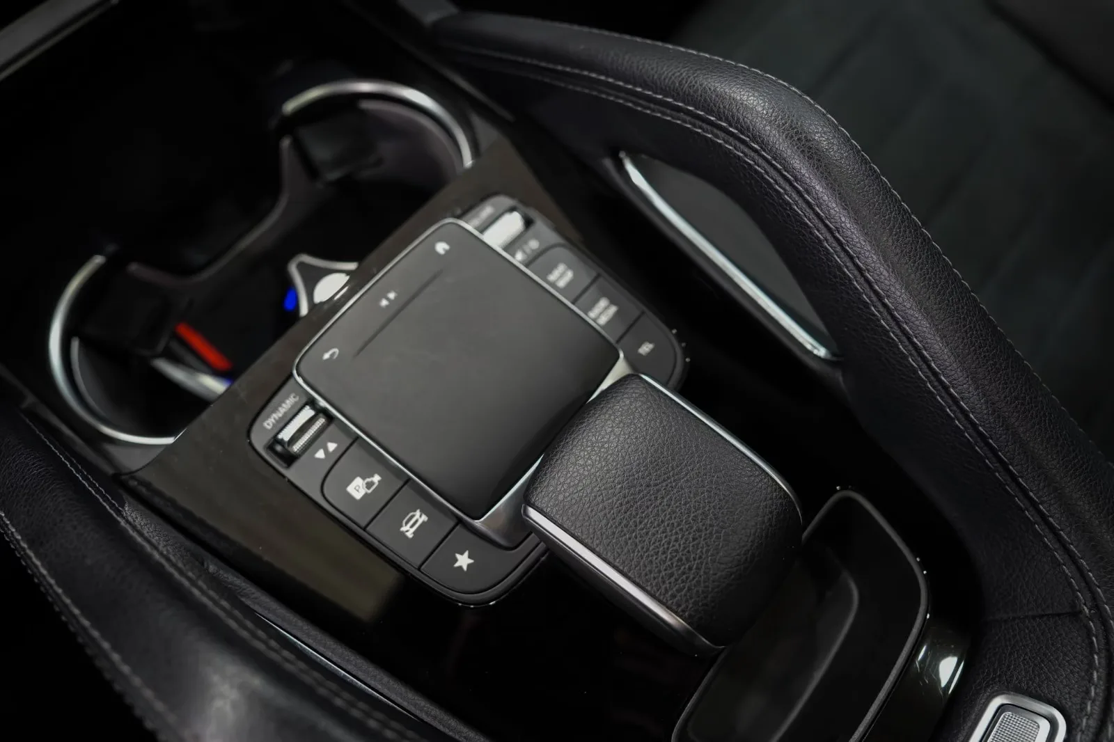 2020 Mercedes-Benz GLE 400 d AMG Line, 18/27