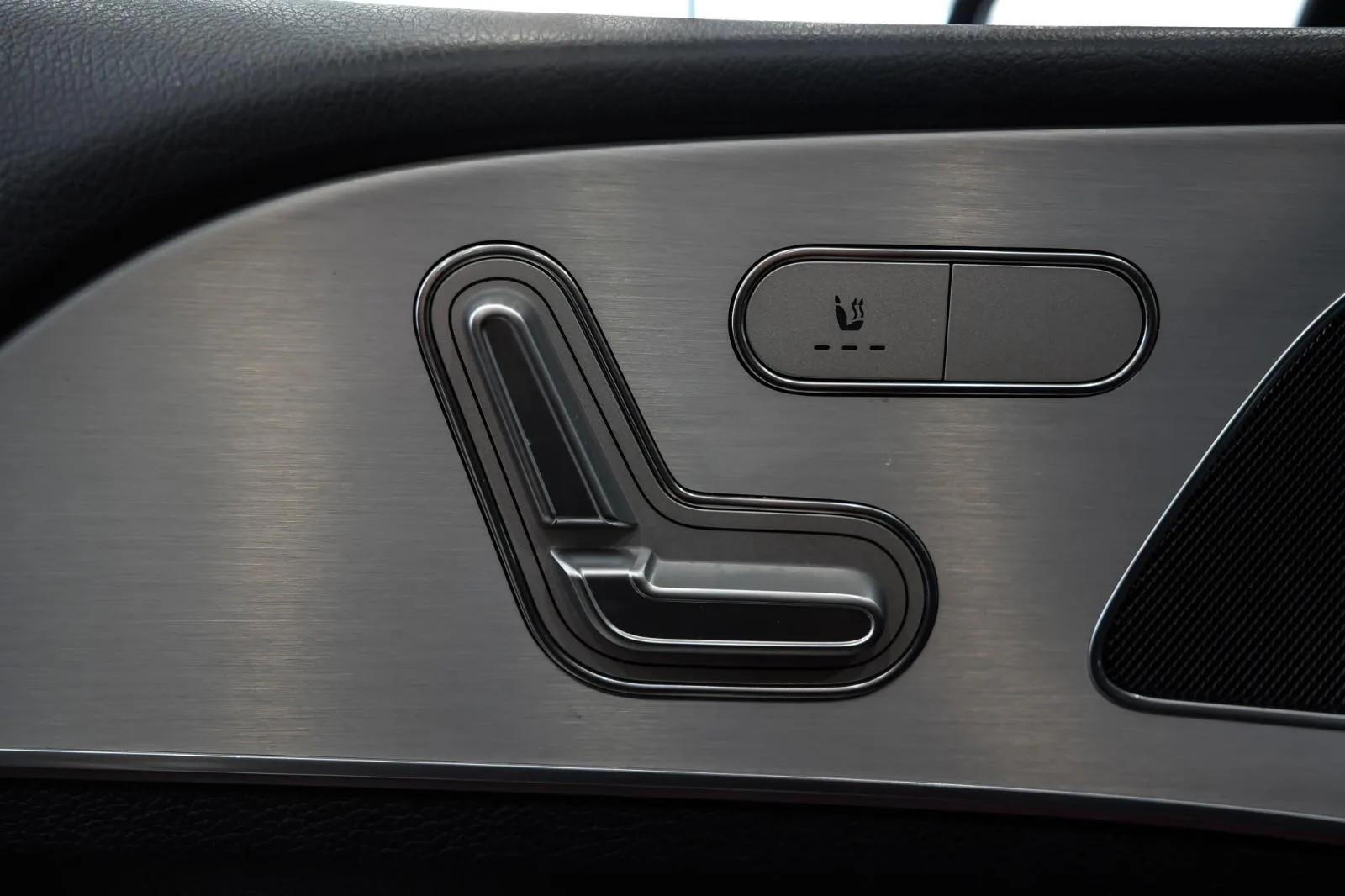 2020 Mercedes-Benz GLE 400 d AMG Line, 22/27