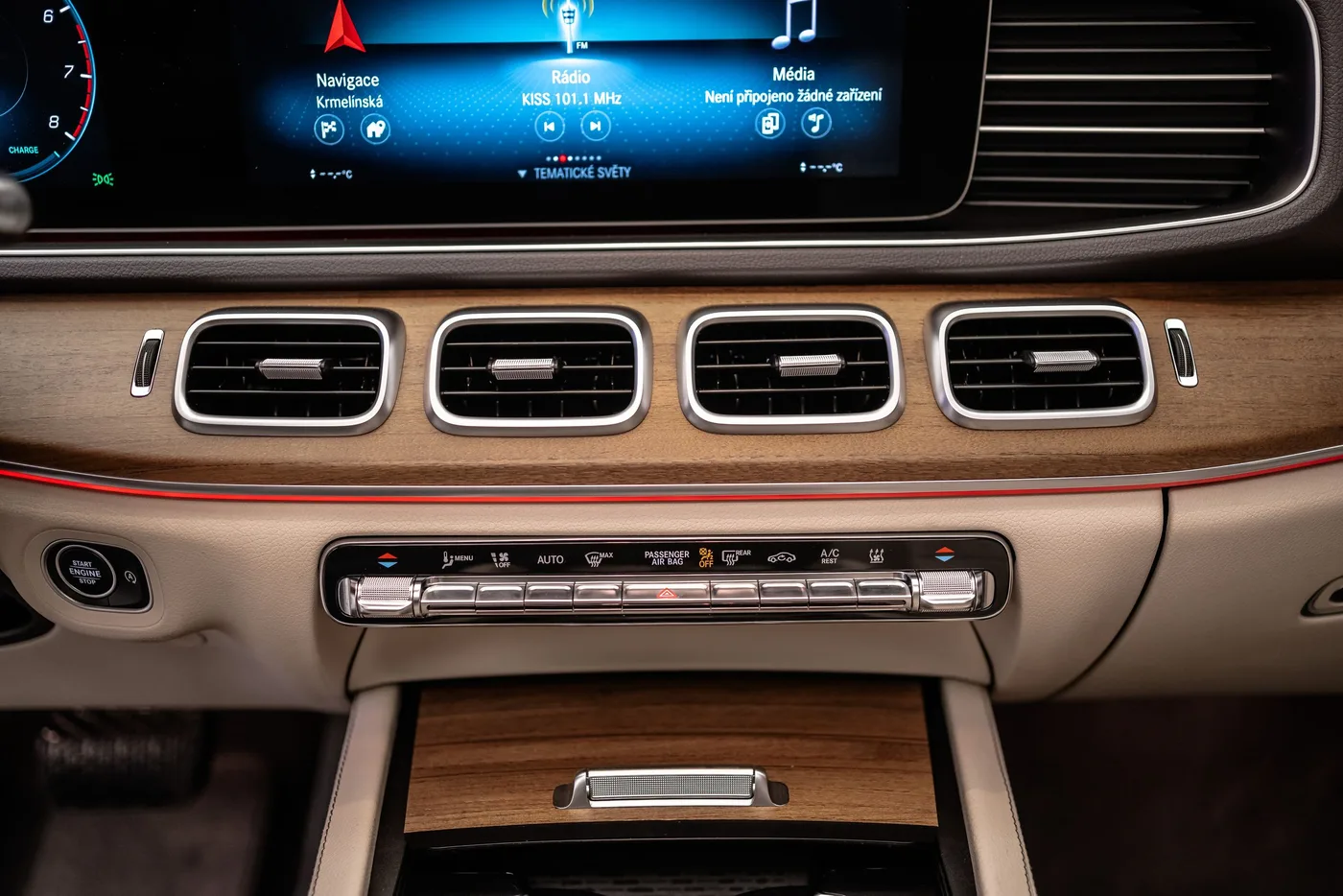 2020 Mercedes-Benz GLE 450 4MATIC, AMG Line angeboten von einem Fachhändler in Ostrava, Tschechien, Foto 10 von 15