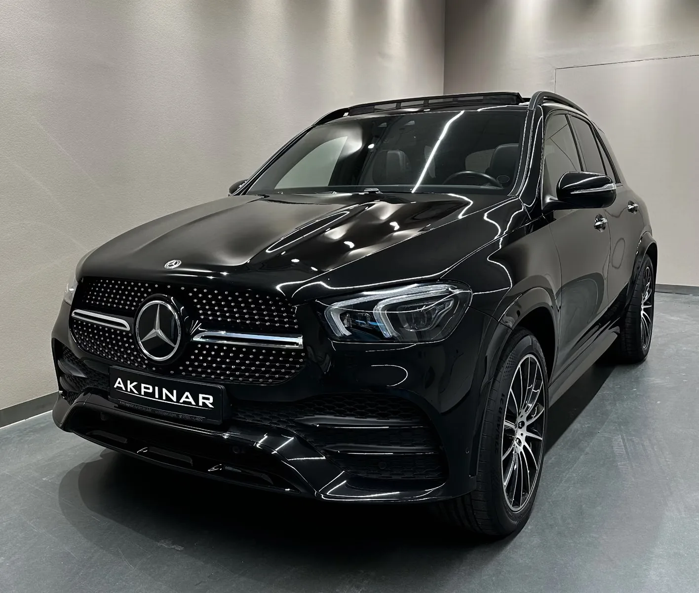 2020 Mercedes-Benz GLE 450 4MATIC, AMG Line, Night package angeboten von einem Fachhändler in Holzgerlingen, Deutschland, Hauptfoto