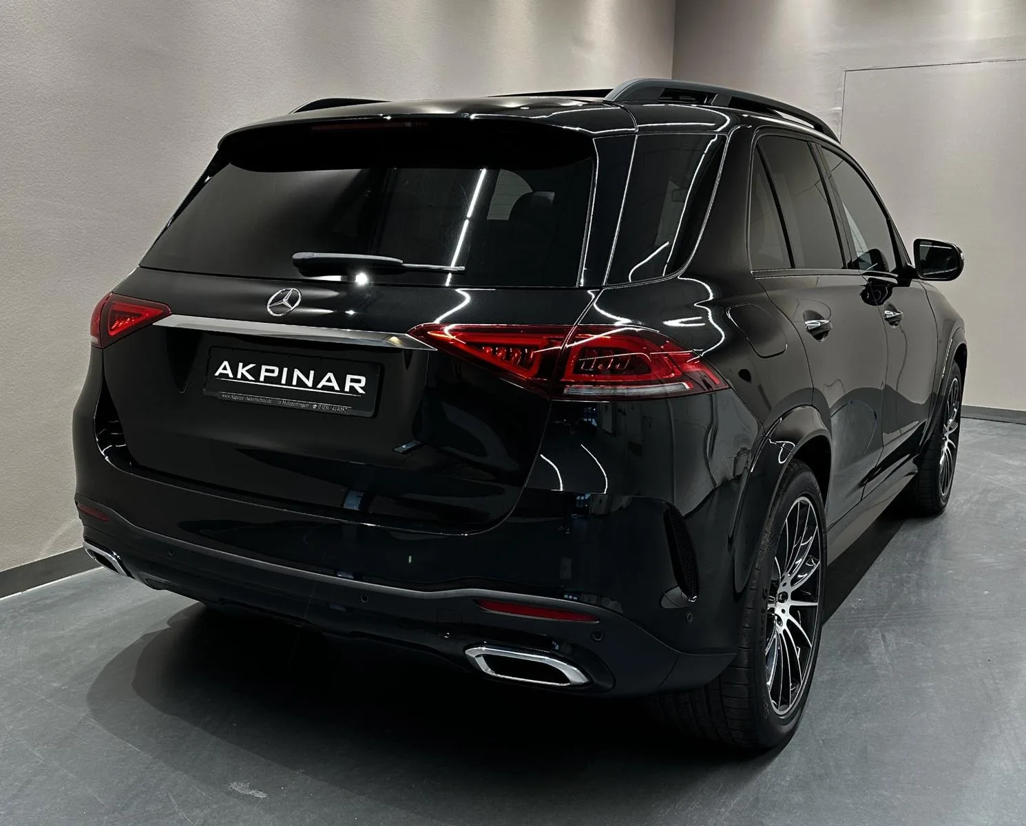2020 Mercedes-Benz GLE 450 4MATIC, AMG Line, Night package, 5/30