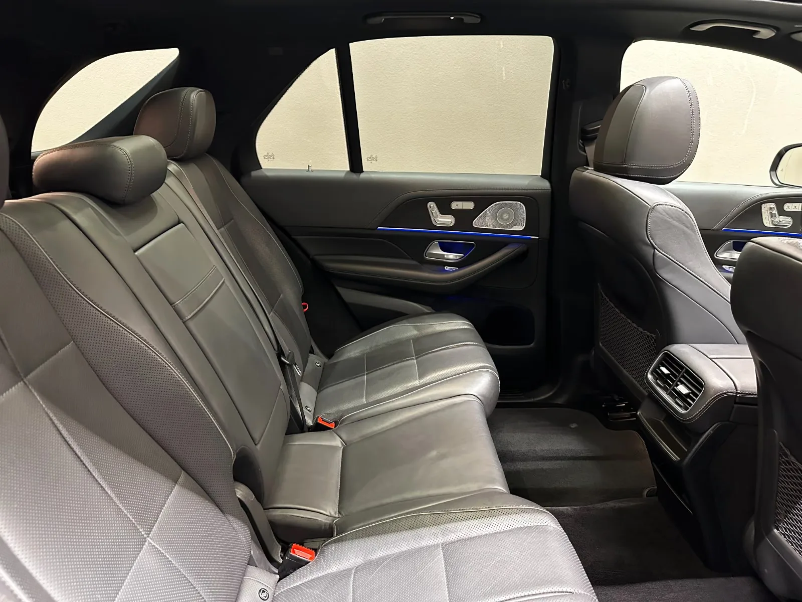 2020 Mercedes-Benz GLE 450 4MATIC, AMG Line, Night package, 21/30