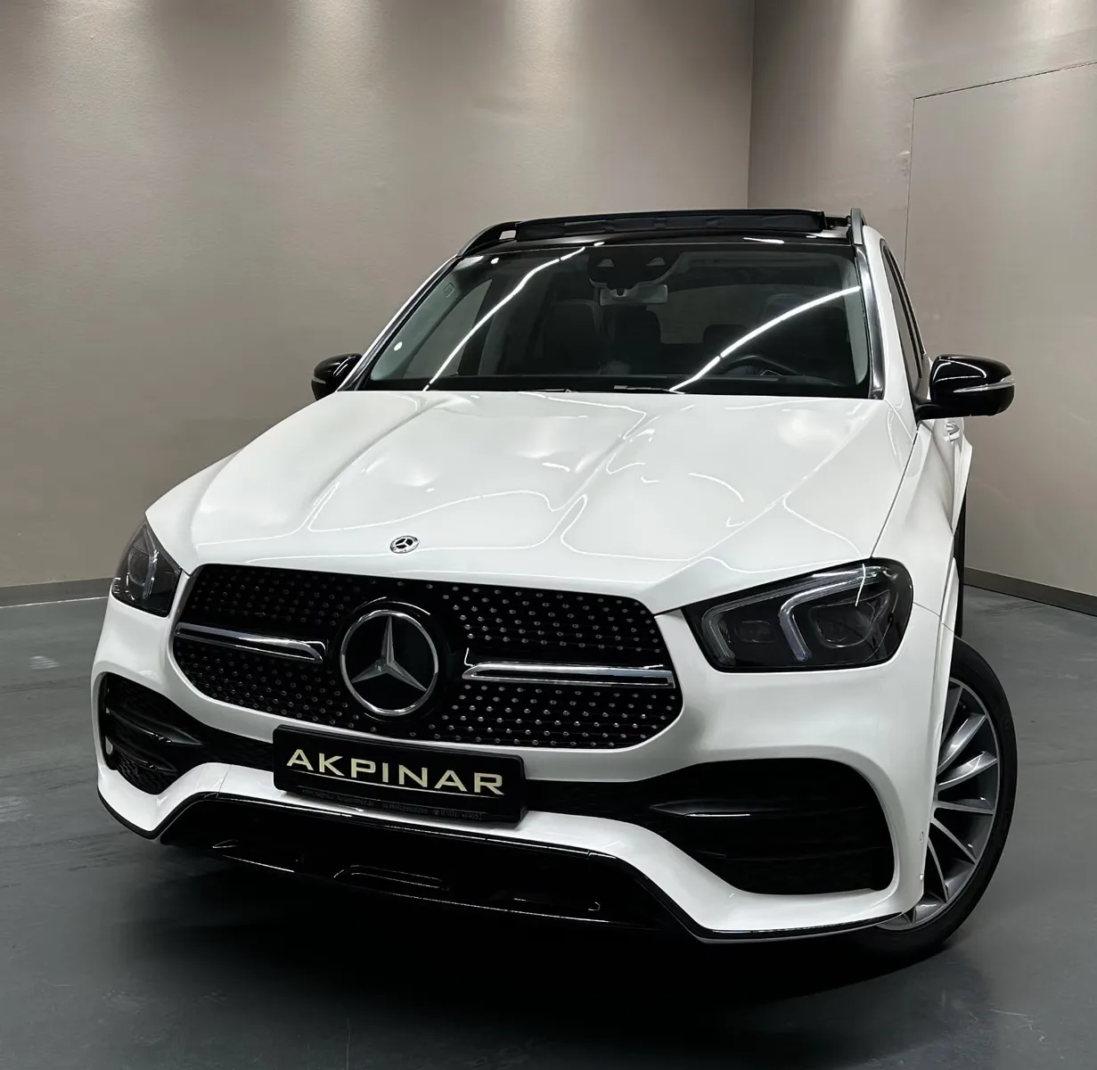2020 Mercedes-Benz GLE 580 AMG Line, 2/29