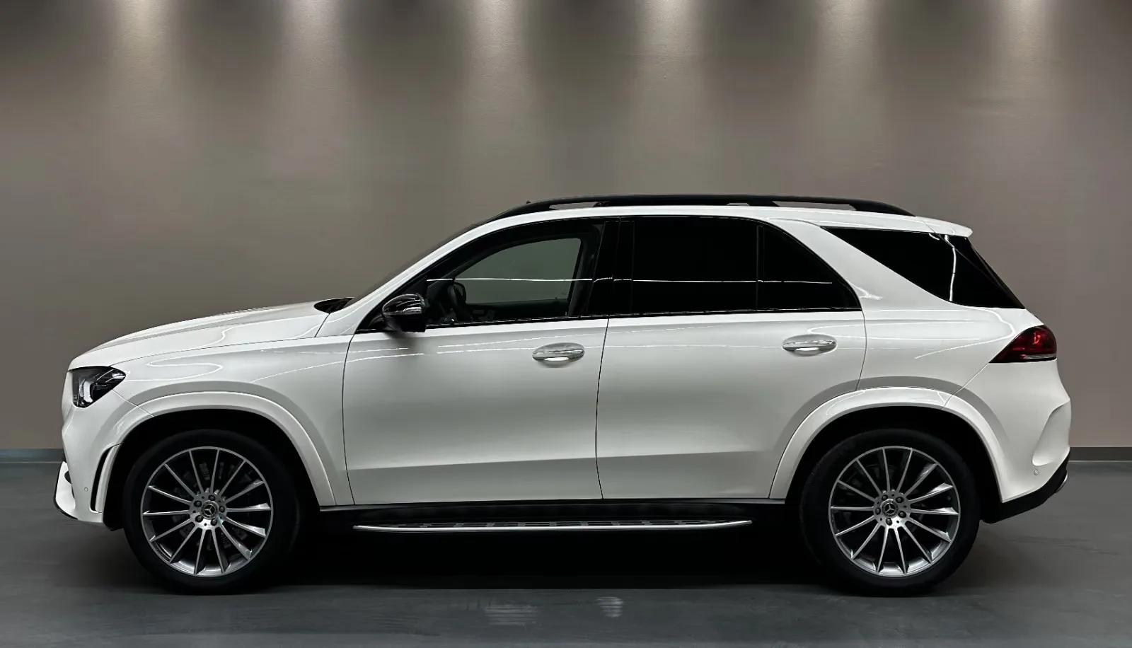 2020 Mercedes-Benz GLE 580 AMG Line, 3/29