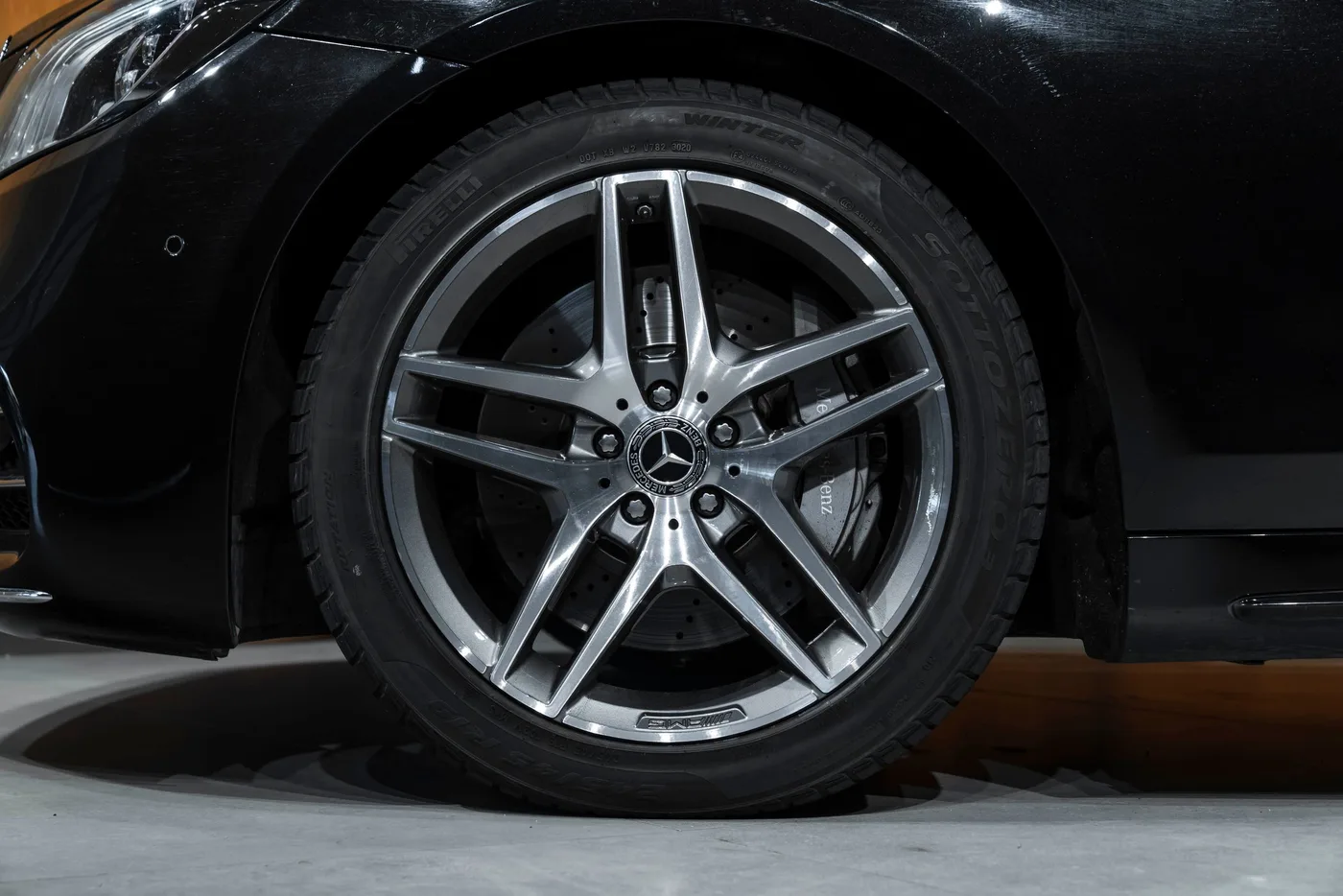 2020 Mercedes-Benz S 350 offered by a specialist dealer in Bratislava, Slovakia, photo 5 of 23