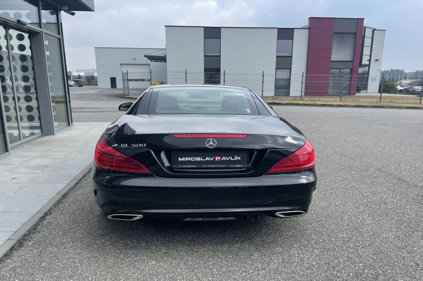 2020 Mercedes-Benz SL 500 AMG Line proposée par un concessionnaire spécialisé à Písek, Tchéquie, photo 6 sur 14