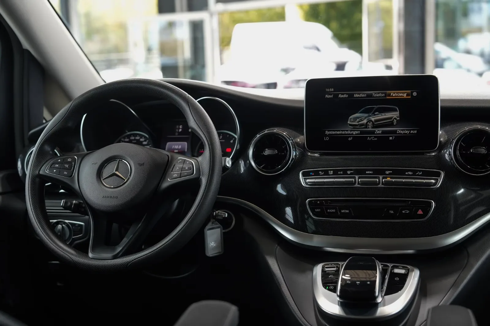 2020 Mercedes-Benz V 250 d Long, 16/30