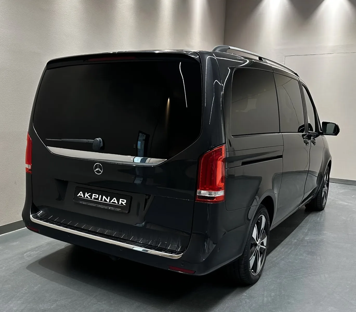 2020 Mercedes-Benz V 300 d long, Avantgarde, 5/30